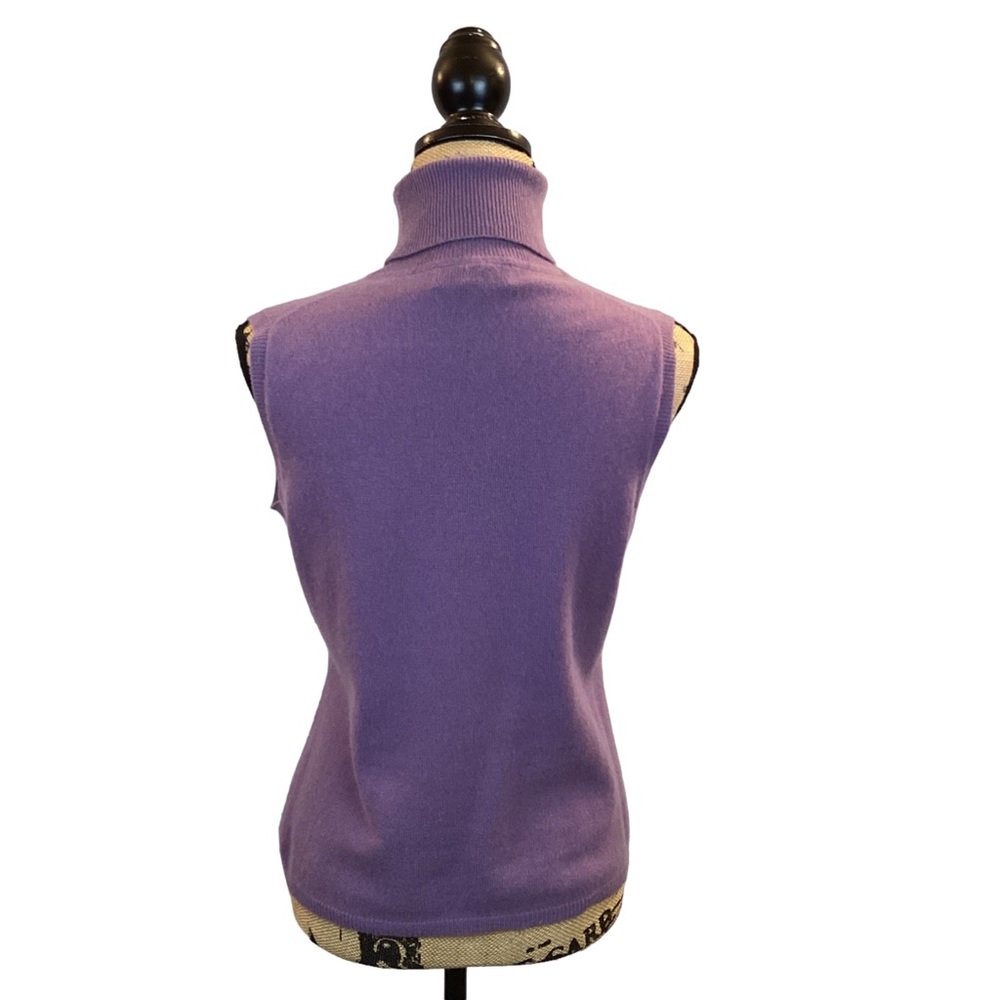 100% Cashmere Finest 2-Ply Yarns Sleeveless Turtleneck Sweater View 4